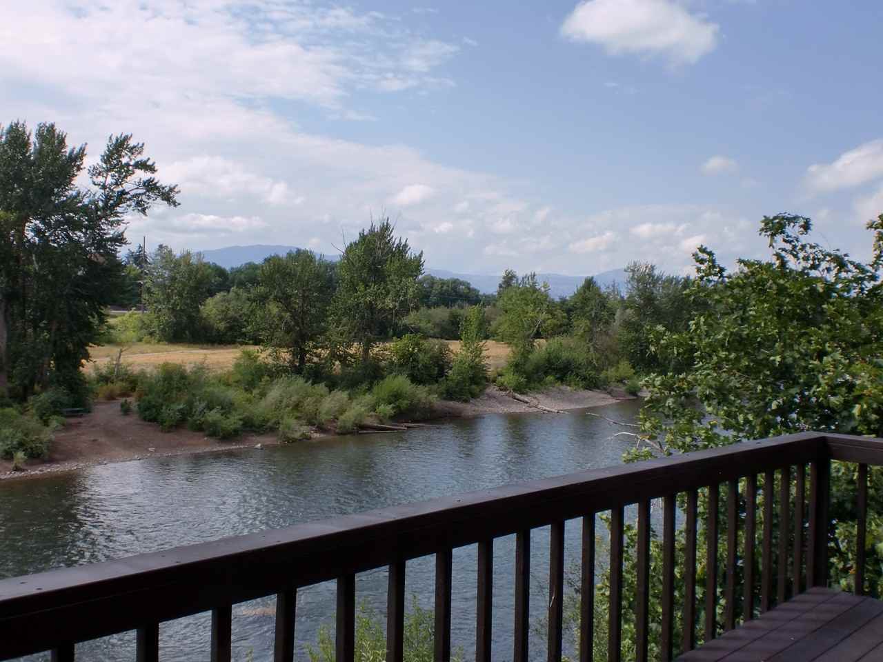 1033 E Broadway St - Photo 2 of 13