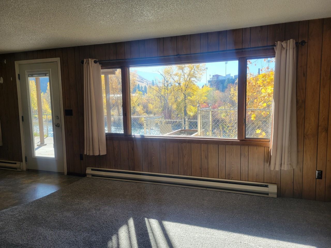 1033 E Broadway St - Photo 5 of 13