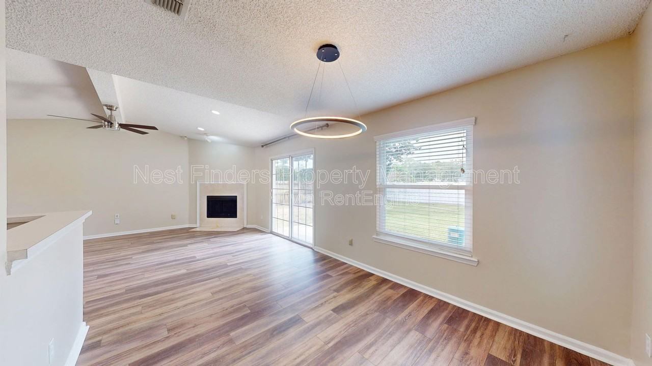 4578 Blue Stream Lane North - Photo 7 of 25