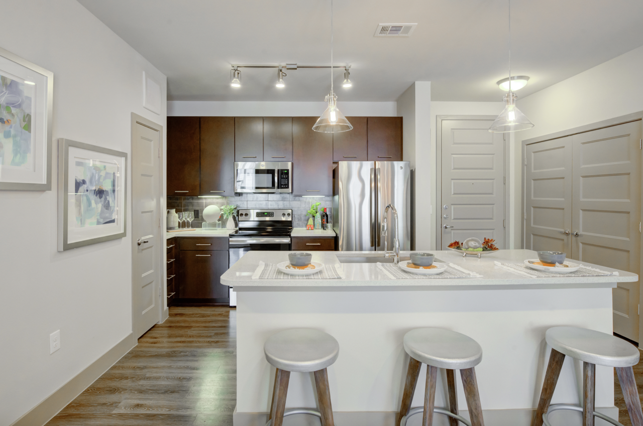 2613 Rogers Avenue - Photo 2 of 12