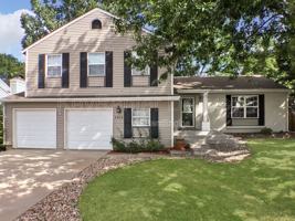 featured image of 7012 S Eudora St