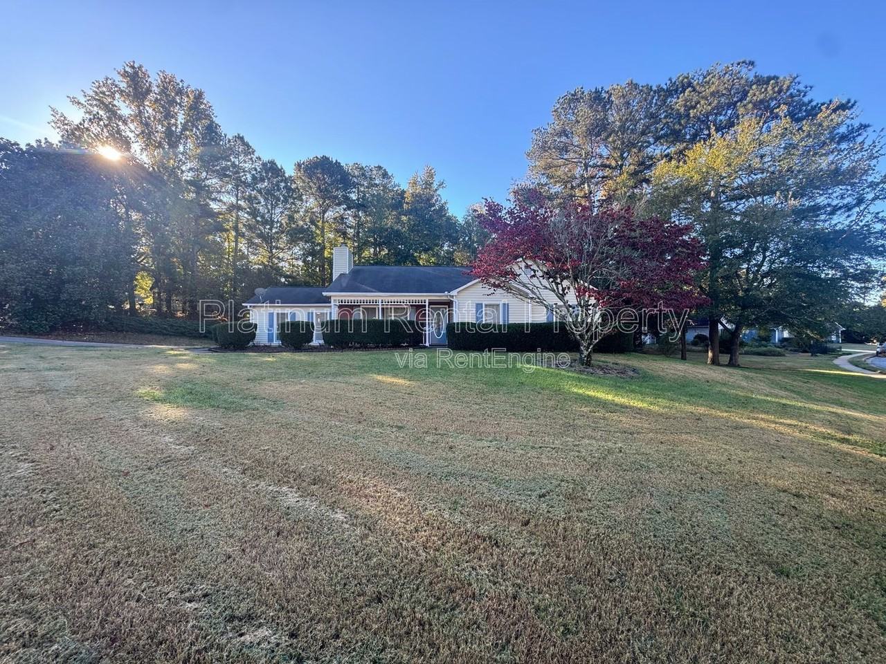 335 Charlyne Way - Photo 2 of 33