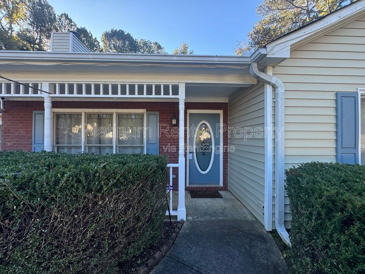 335 Charlyne Way - Photo 3 of 33