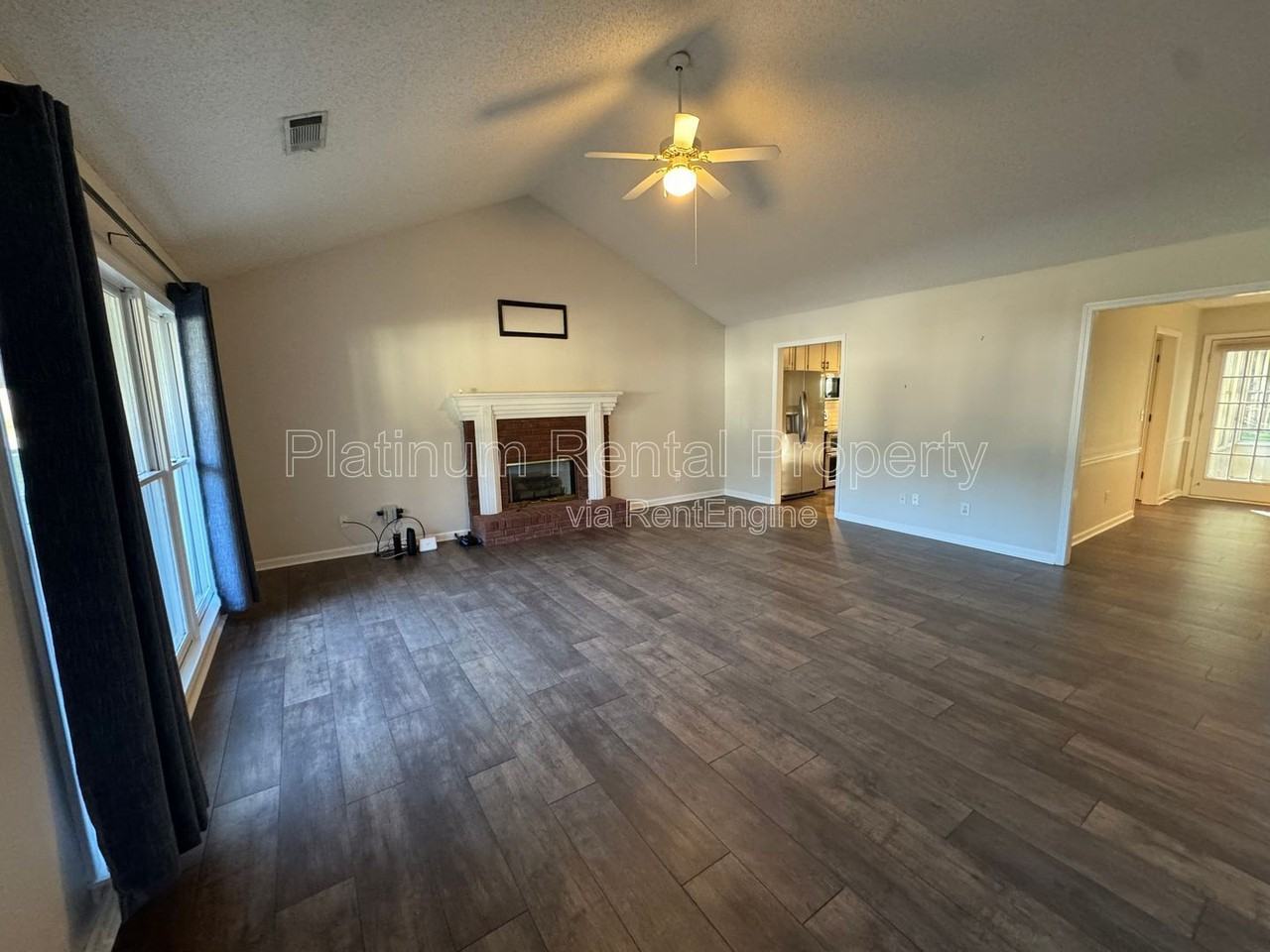 335 Charlyne Way - Photo 5 of 33