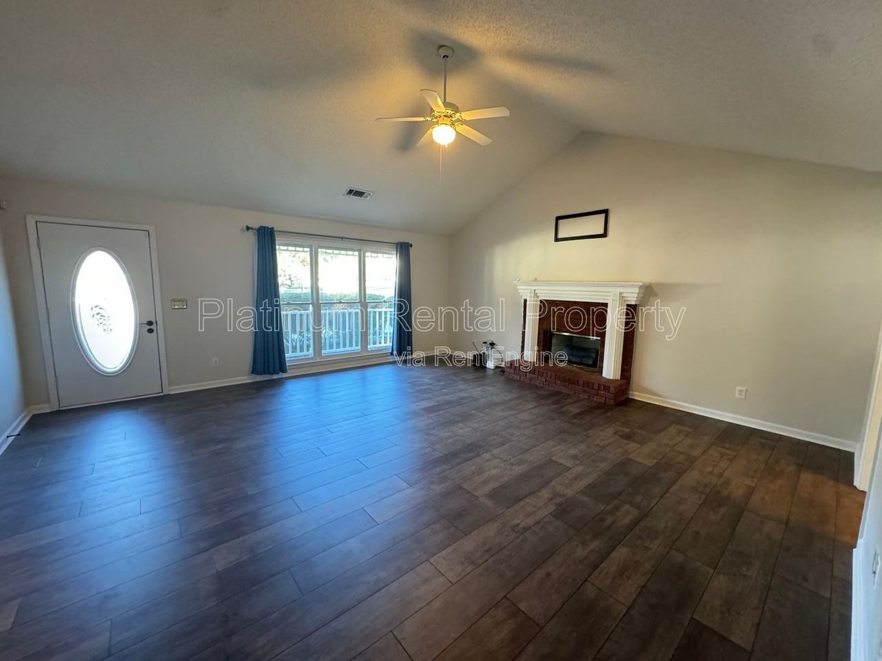 335 Charlyne Way - Photo 7 of 33