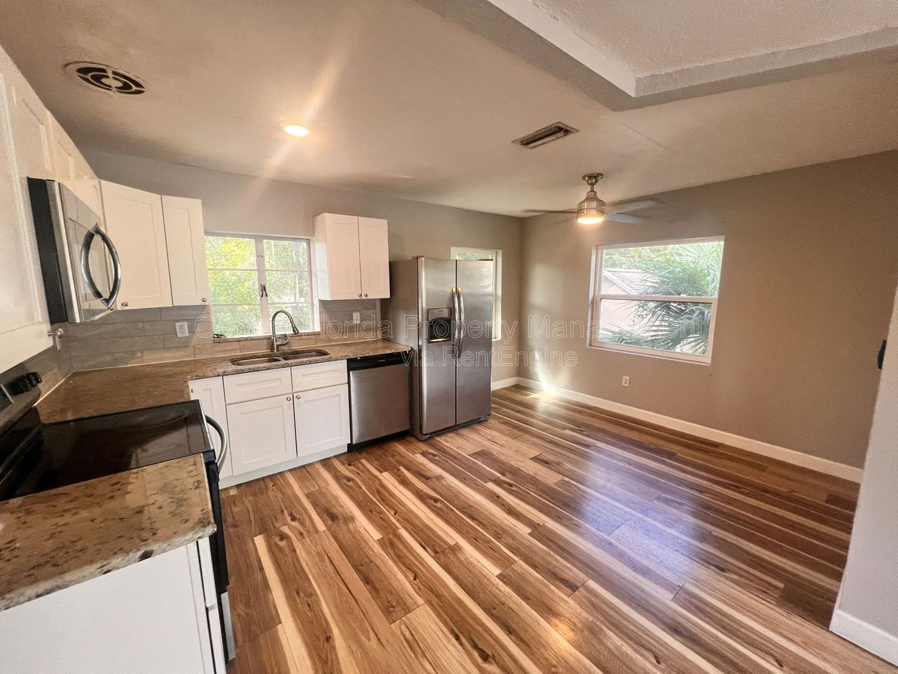 1110 Poinsettia Ave #B - Photo 5 of 14