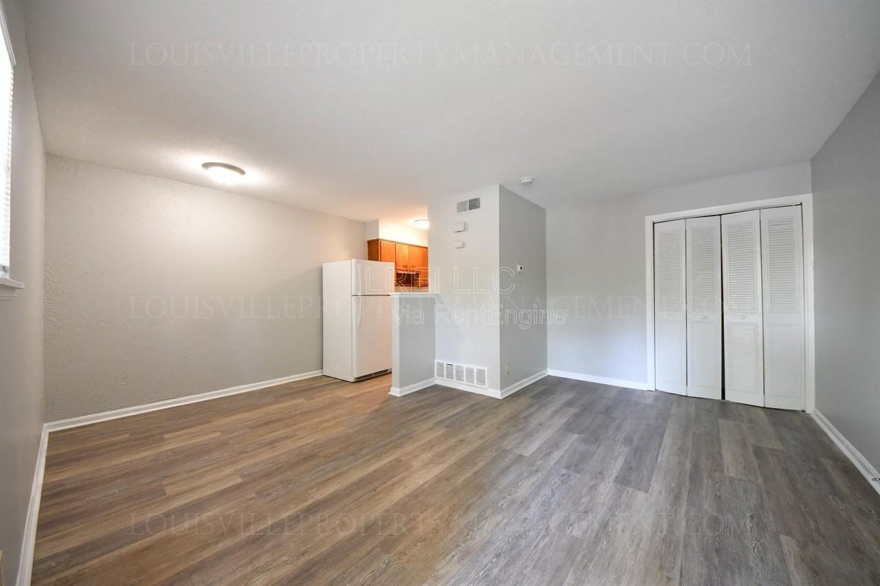 4408 S 1st St #1 - Photo 2 of 9