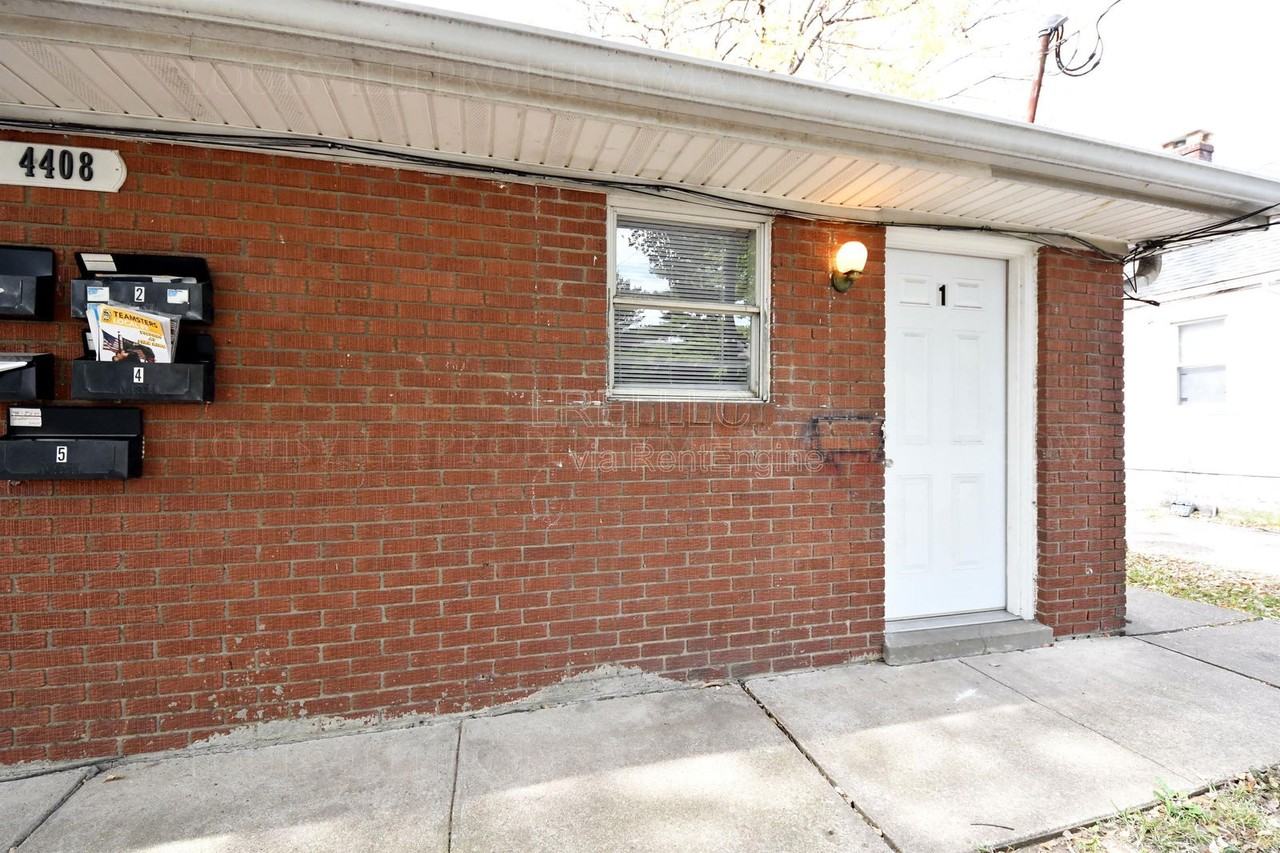 4408 S 1st St #1 - Photo 7 of 9