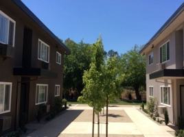 featured image of 920 Blue St #3