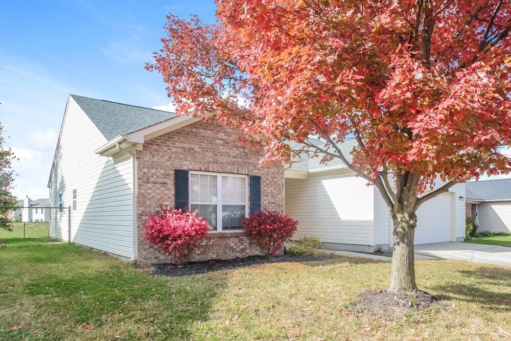 3500 Limelight Ln - Photo 3 of 16