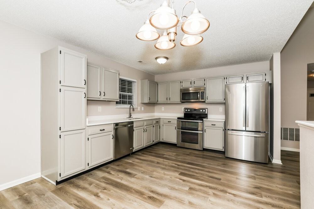 9803 Trail Dr - Photo 6 of 16
