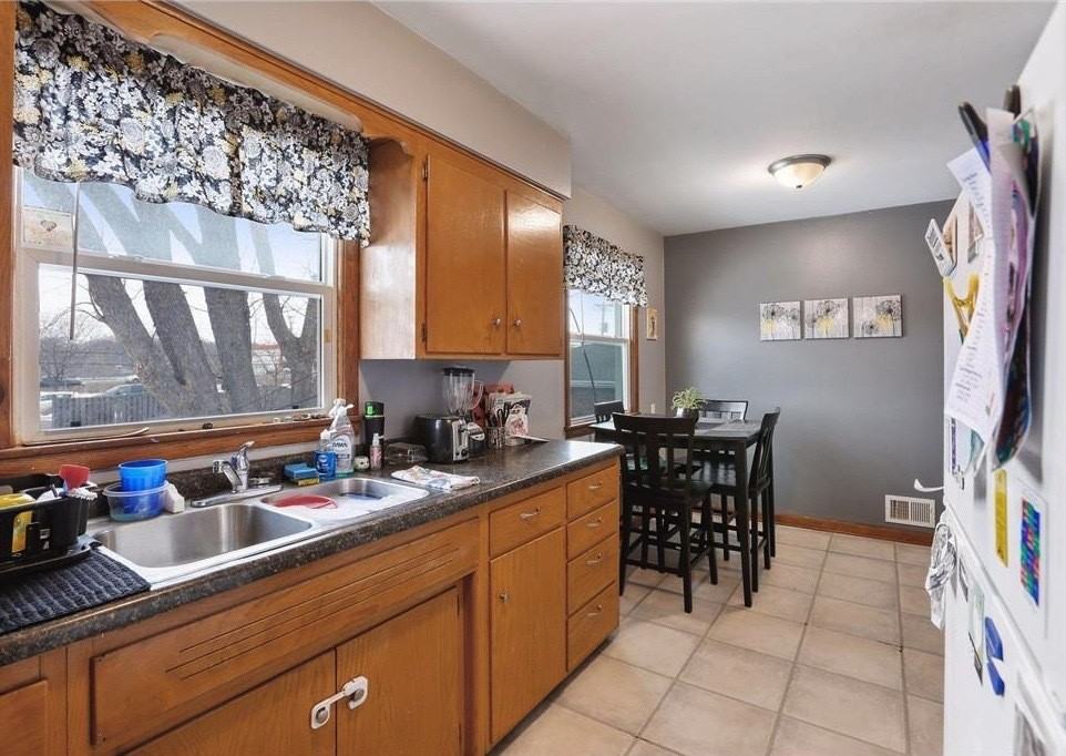 4540 Tyler St Ne #2 - Photo 6 of 9