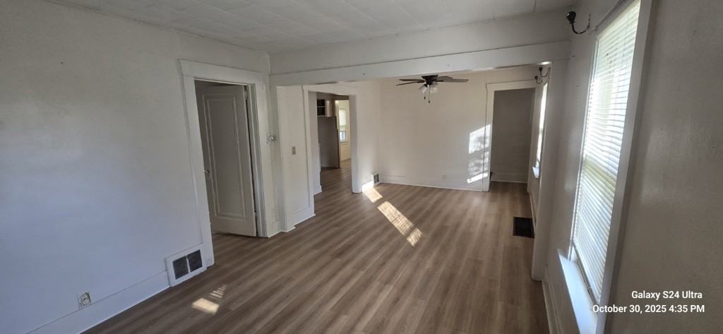 8 Oxford St - Photo 3 of 11