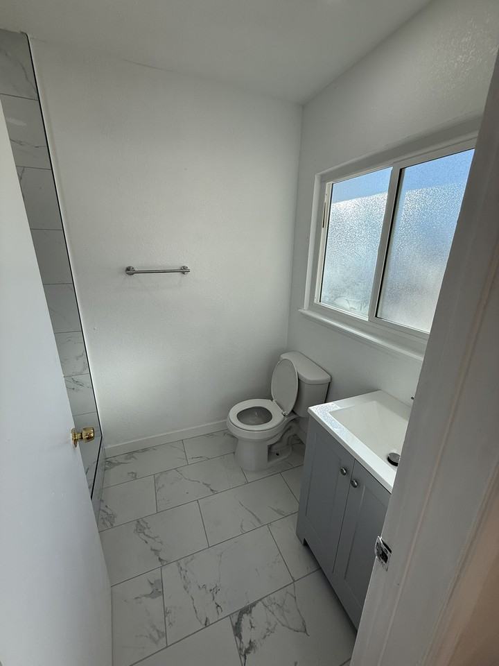 415 E Avenue J15 Lancaster East Avenue H10 #J15 - Photo 6 of 20