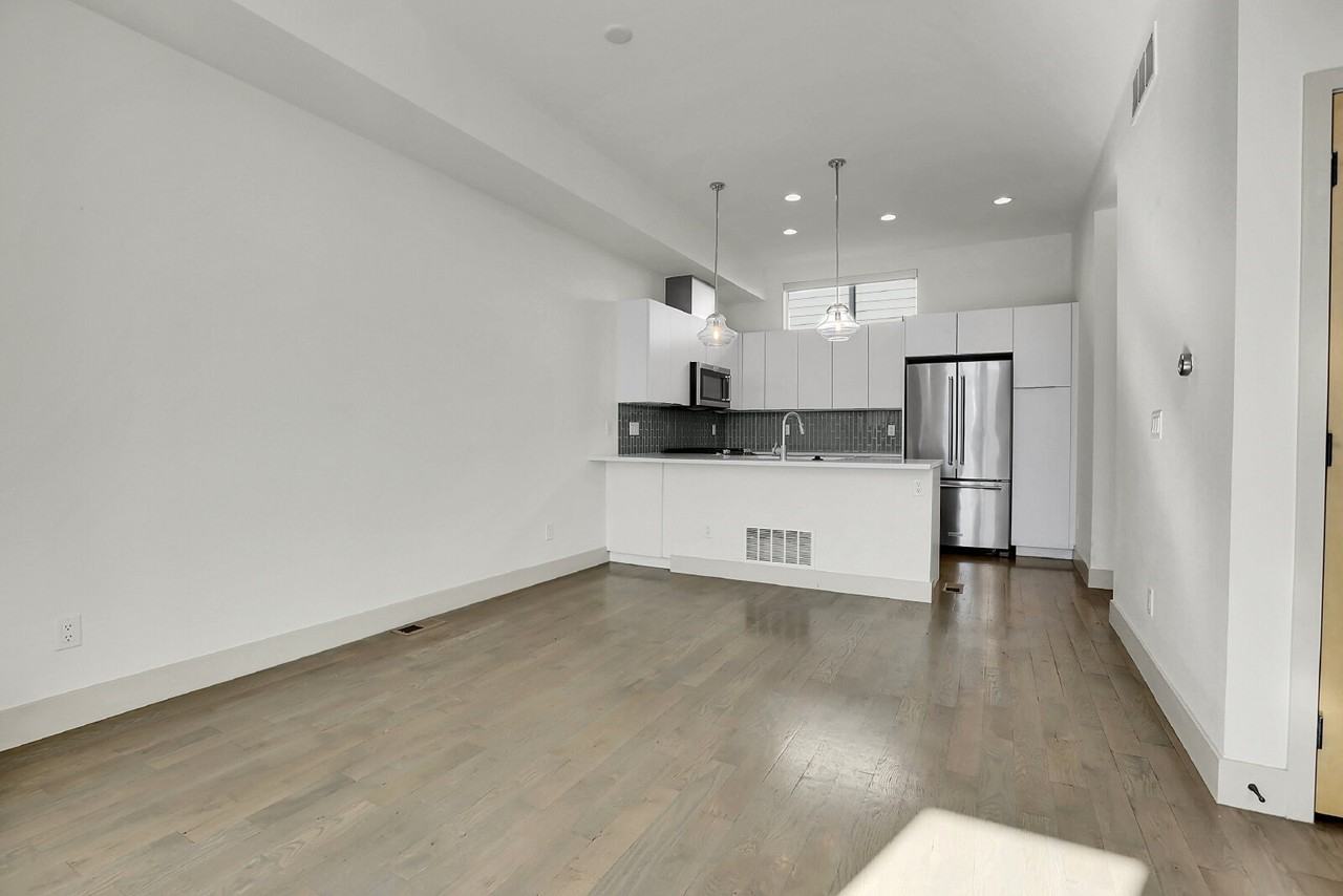 1463 30th Street - Photo 3 of 50