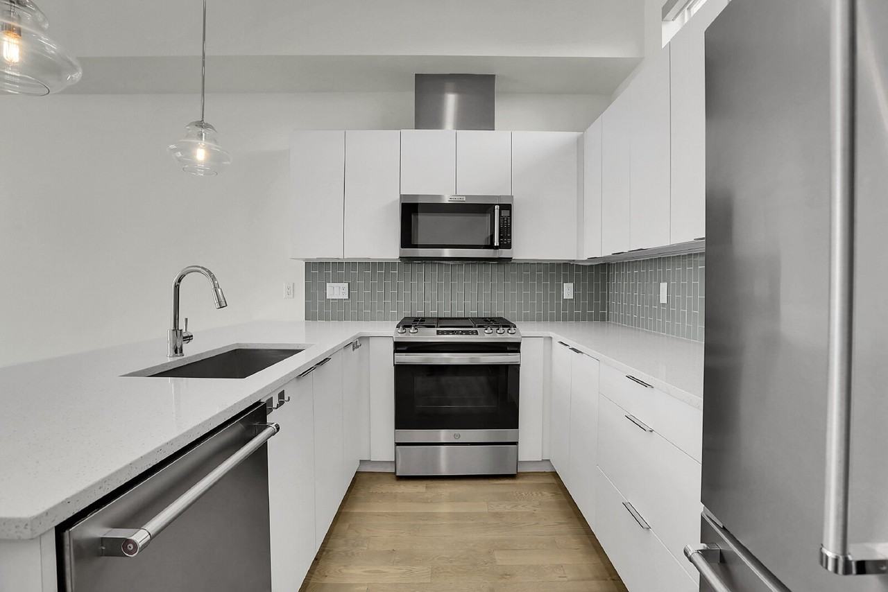 1463 30th Street - Photo 7 of 50