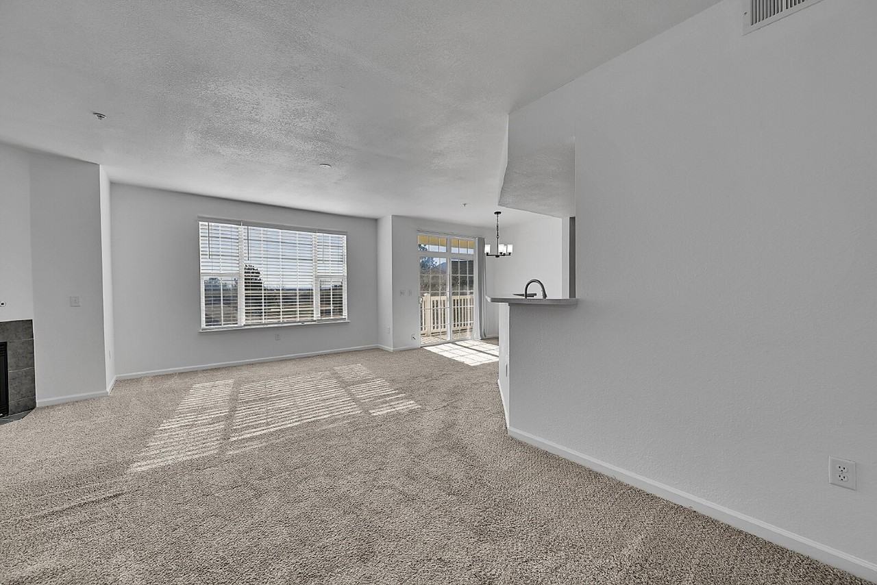 5703 N Gibralter Way #201 - Photo 2 of 39