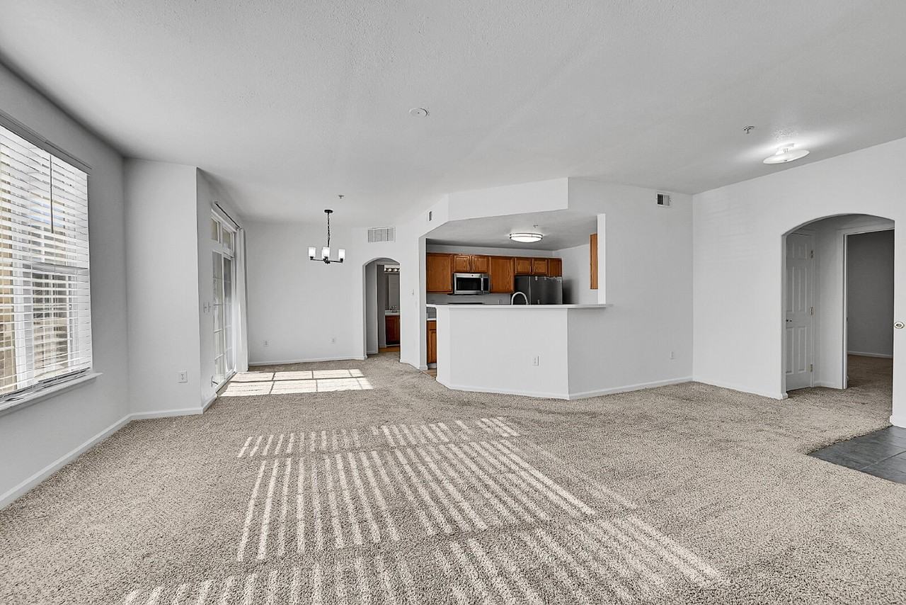 5703 N Gibralter Way #201 - Photo 3 of 39