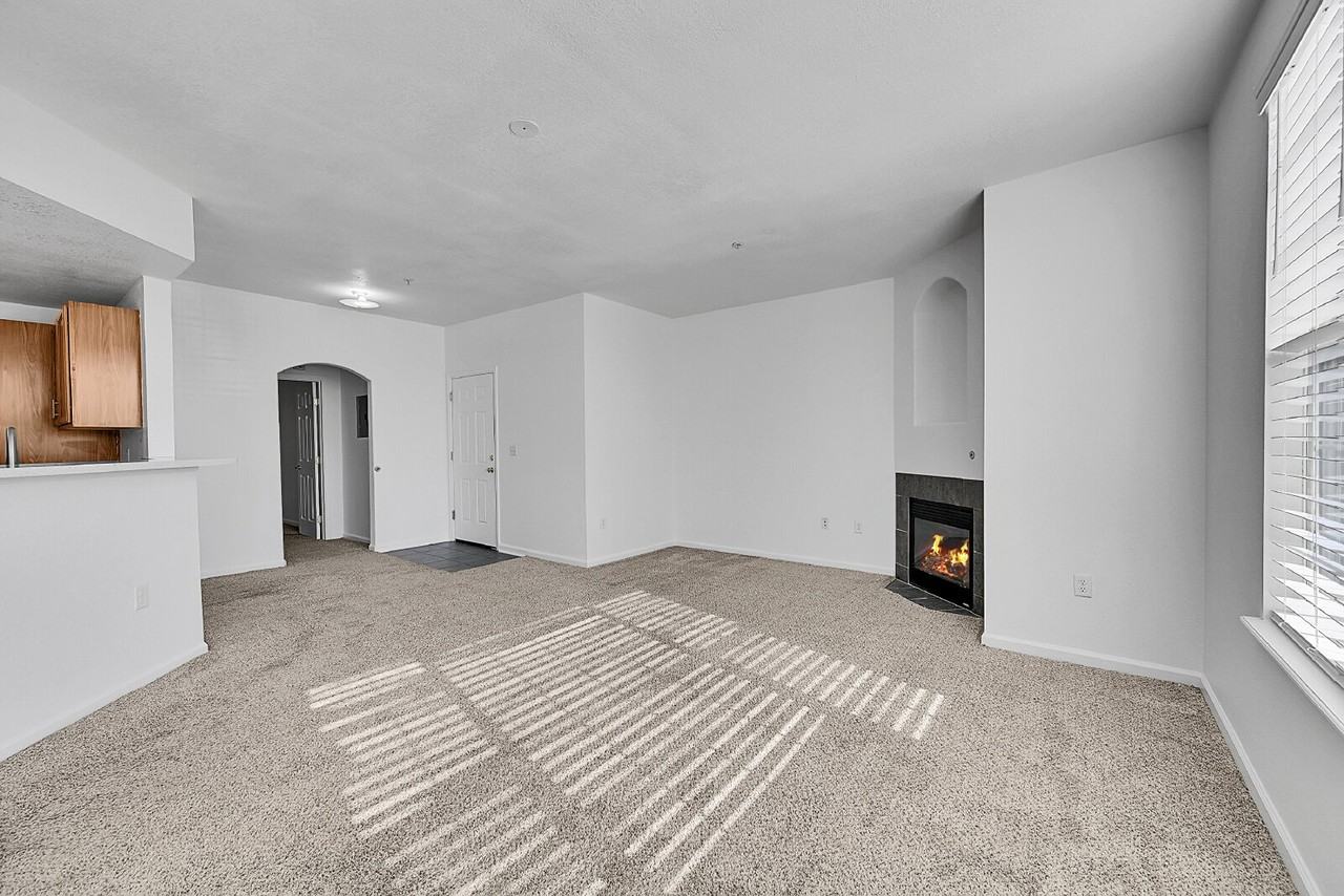 5703 N Gibralter Way #201 - Photo 4 of 39