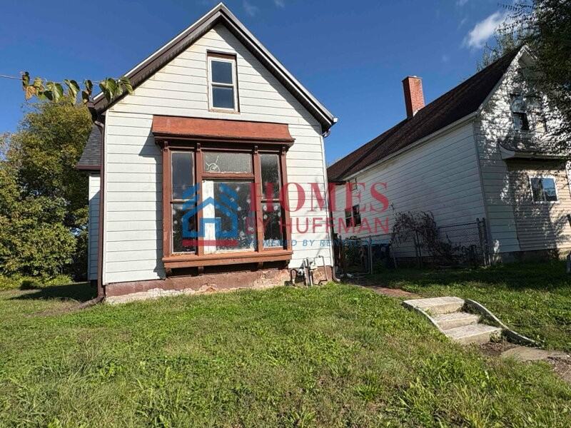 404 East Franklin Street - Photo 2 of 18