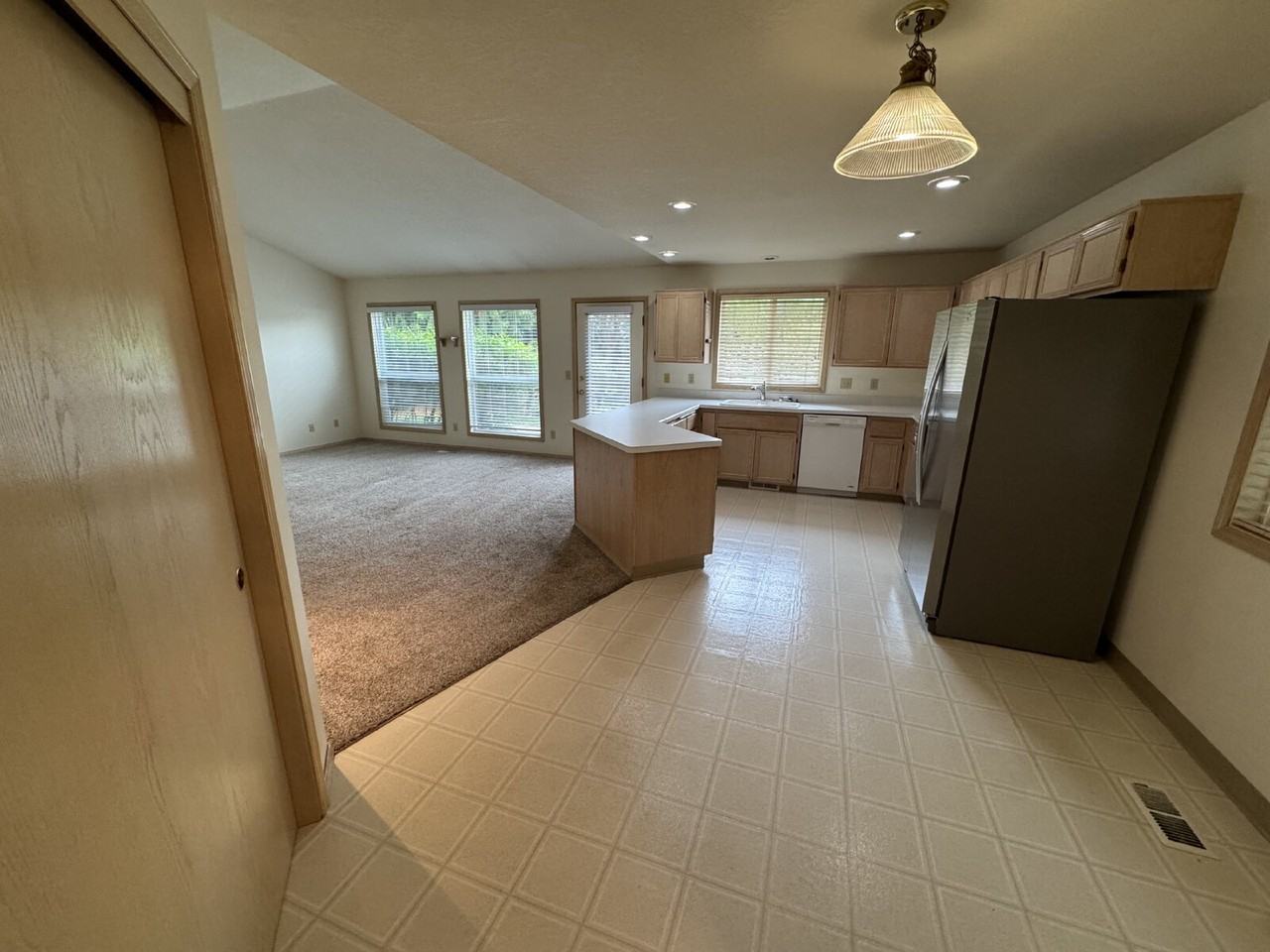 4469 Se Pennywood Dr - Photo 4 of 16