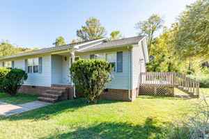 featured image of 118 E Acres Ave #B
