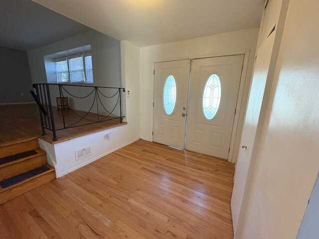 13323 Warburton Dr - Photo 2 of 22