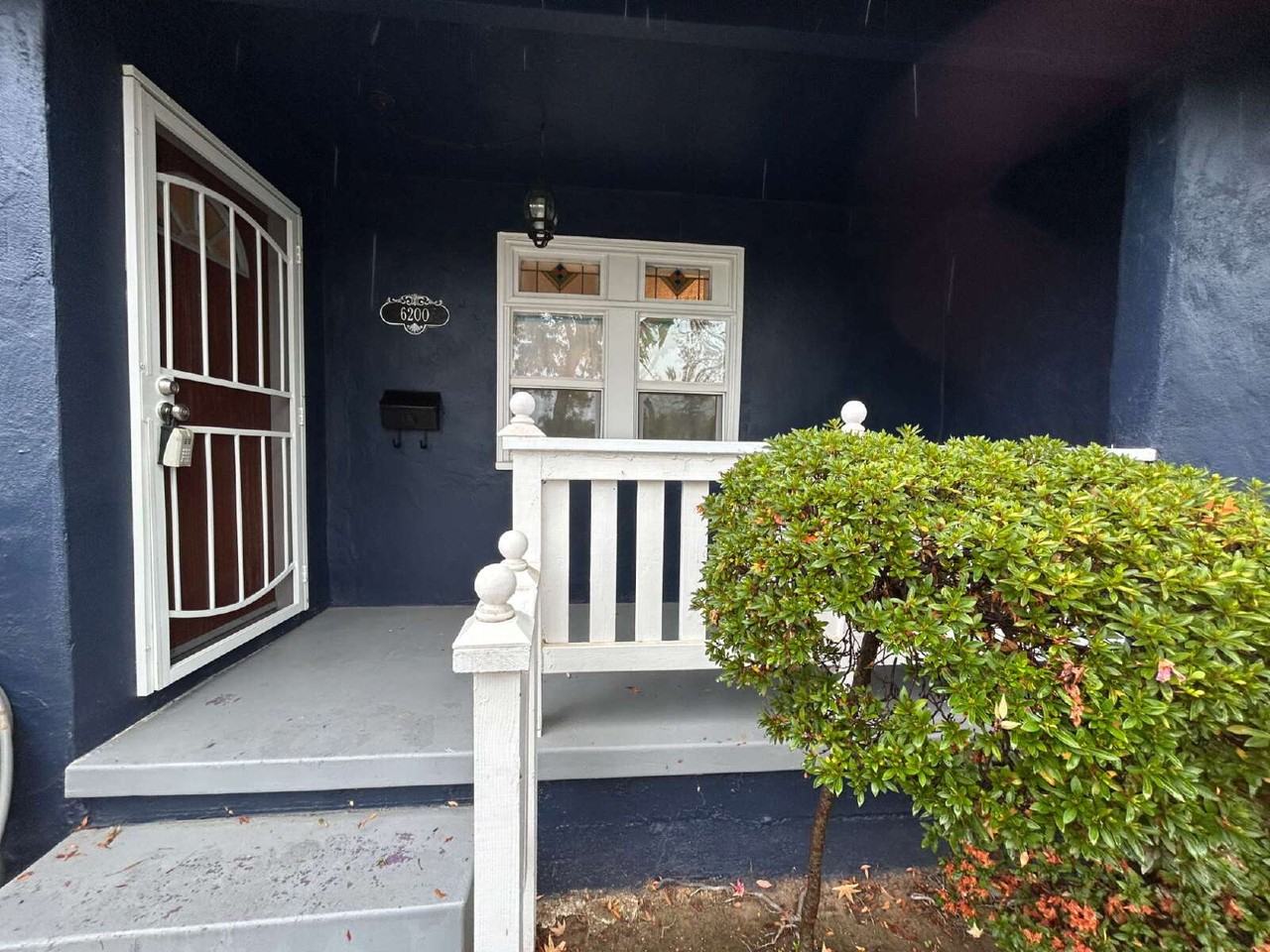 6200 11th Ave - Photo 2 of 20