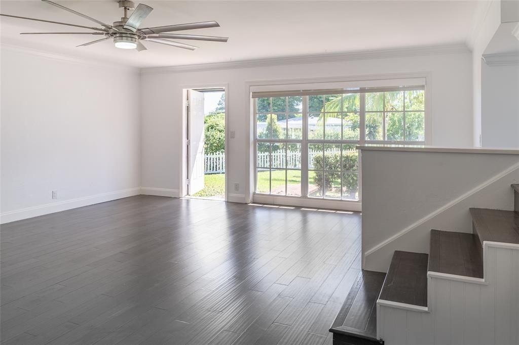 2101 Sw 33rd Ave - Photo 2 of 11