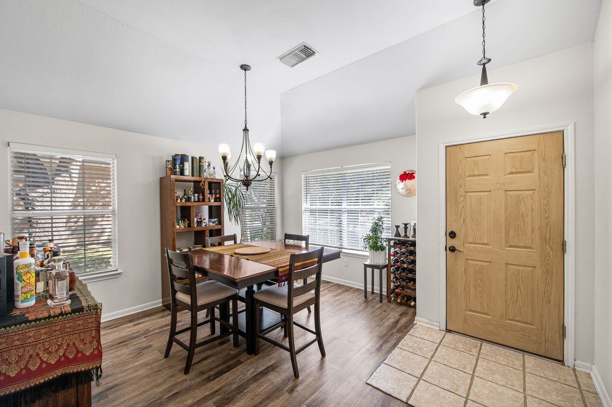 13839 Bent Ridge Dr - Photo 4 of 38