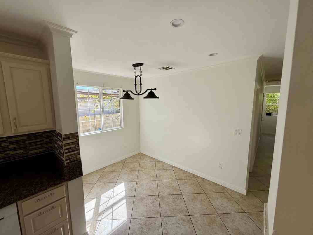 1838 Glenwood Road - Photo 7 of 22