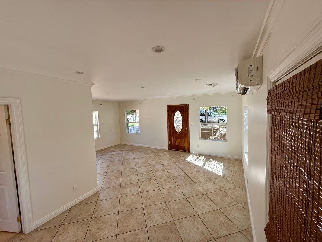 1838 Glenwood Road - Photo 4 of 22