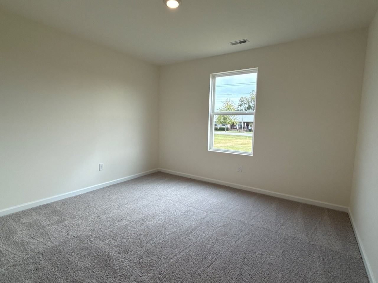 112 Vulcan St - Photo 2 of 16