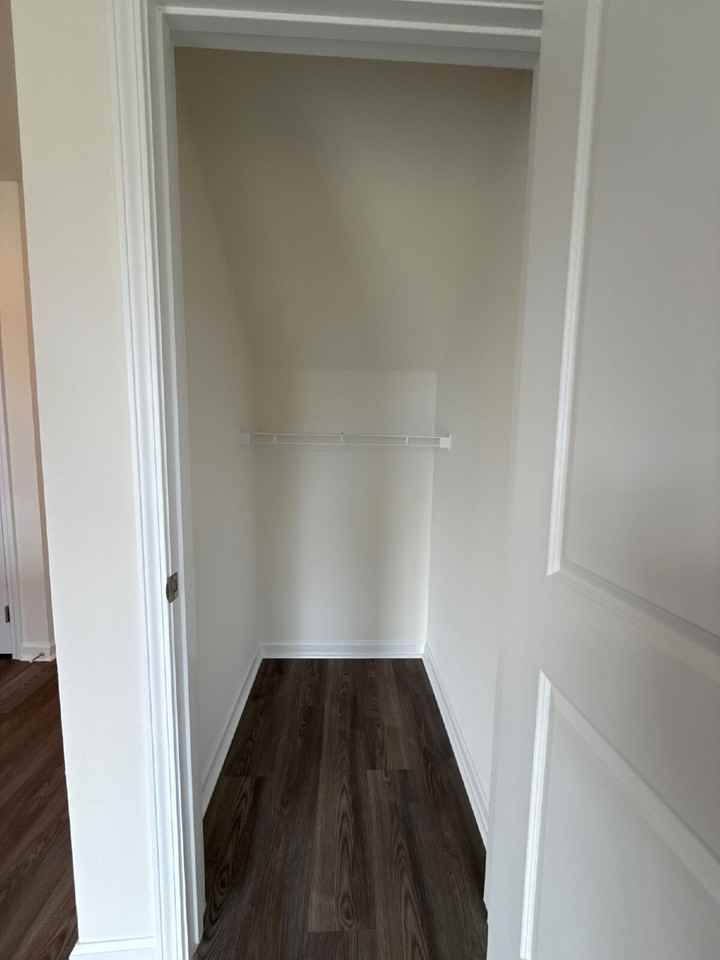 112 Vulcan St - Photo 5 of 16