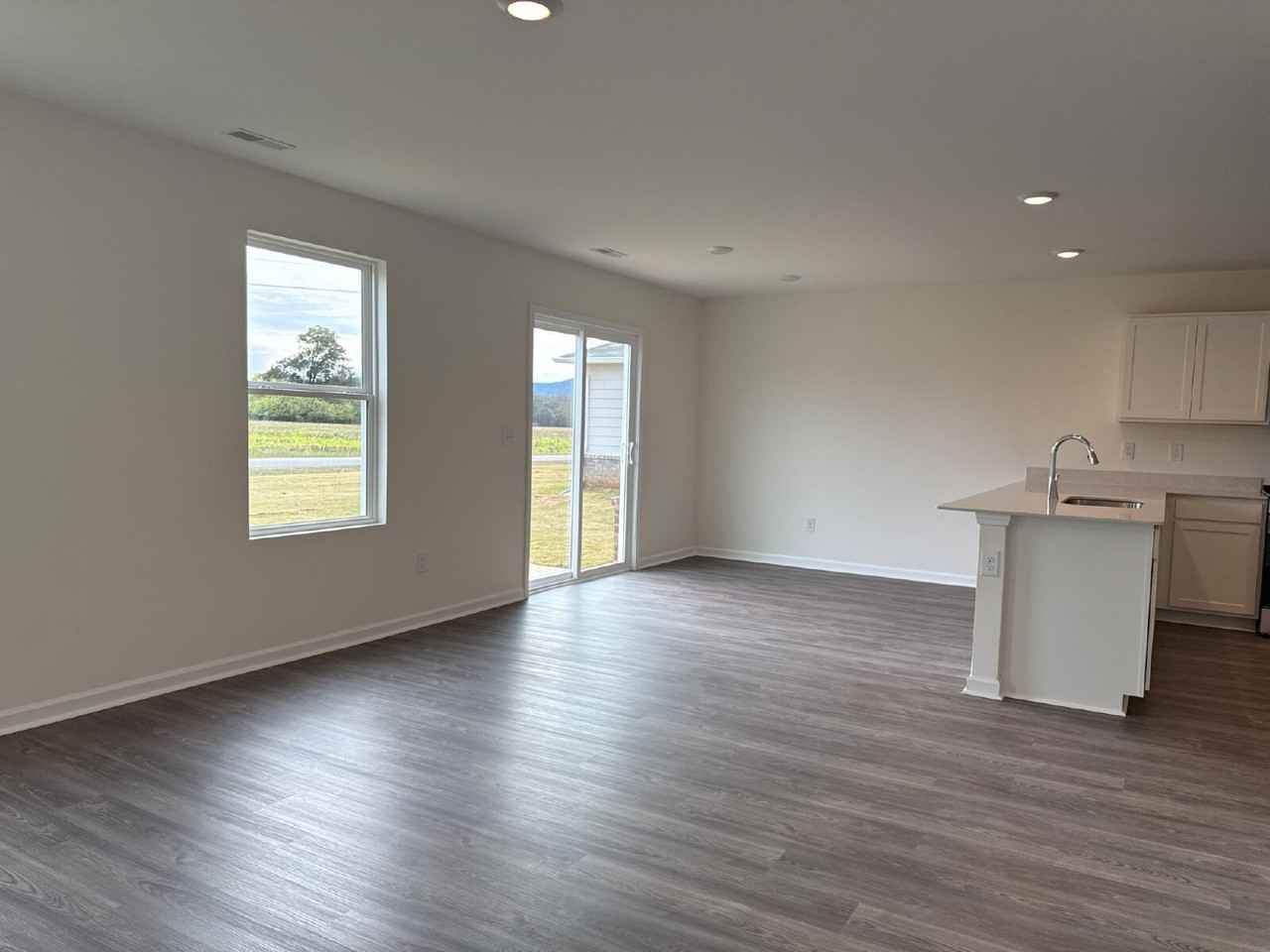 112 Vulcan St - Photo 6 of 16