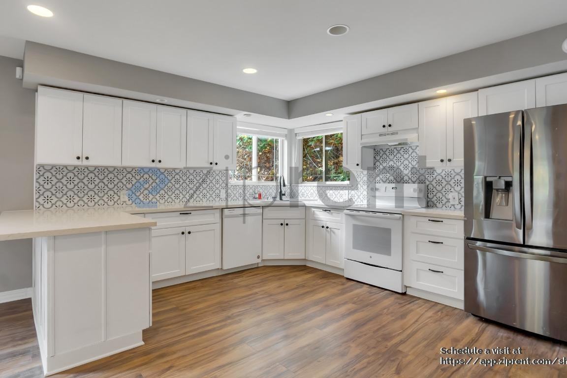 25125 Reith Rd - Photo 4 of 15