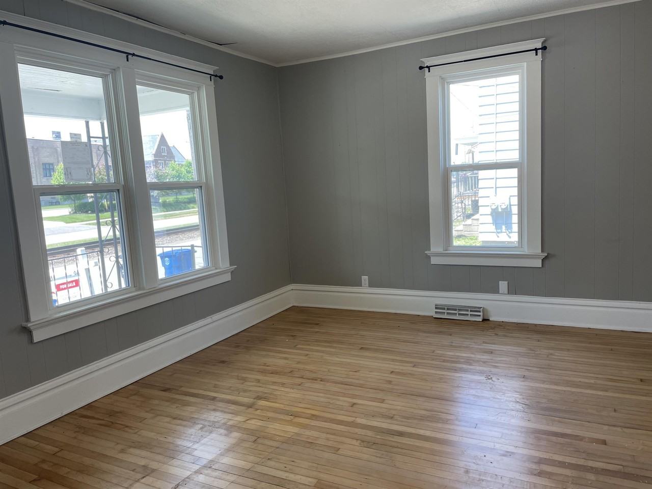 312 Broad St #A - Photo 3 of 16