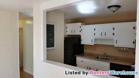 9278 Adelphi Rd #303 - Photo 3 of 24