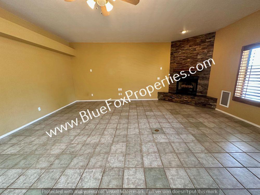 4814 North Castle Ridge Road - Photo 3 of 29