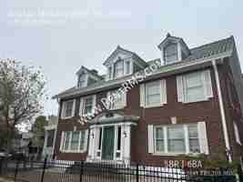 featured image of 1100 Sw Fillmore St