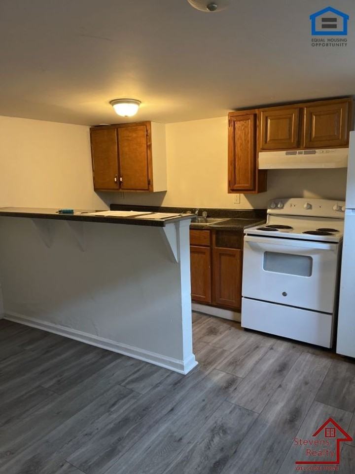 4324 Grand Ave #B - Photo 3 of 26