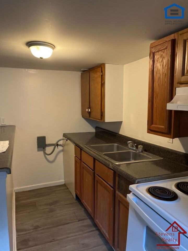 4324 Grand Ave #B - Photo 4 of 26