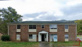 featured image of 411 Elm Ave #3