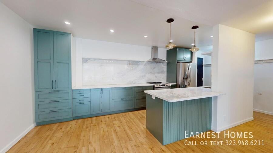 1745 Camino Palmero St #304 - Photo 5 of 23