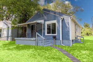 featured image of 3422 Kinnear Ave