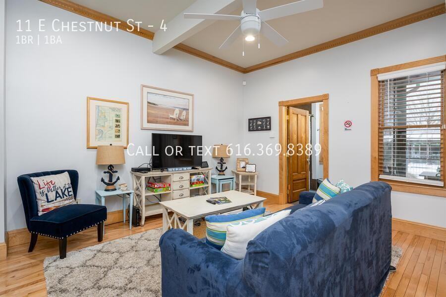 11 E Chestnut St #4 - Photo 3 of 27