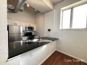 320 W 7th St #504 - Photo 1 of 1