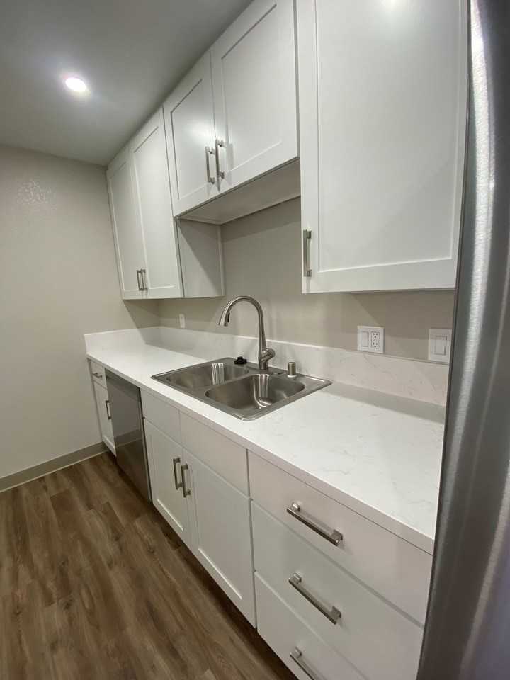 Los Olivos Apartments - Photo 4 of 30