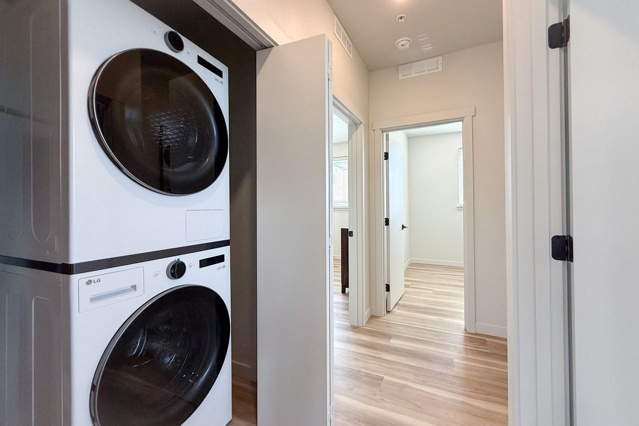 Grandridge Meadows Lofts - Photo 6 of 9