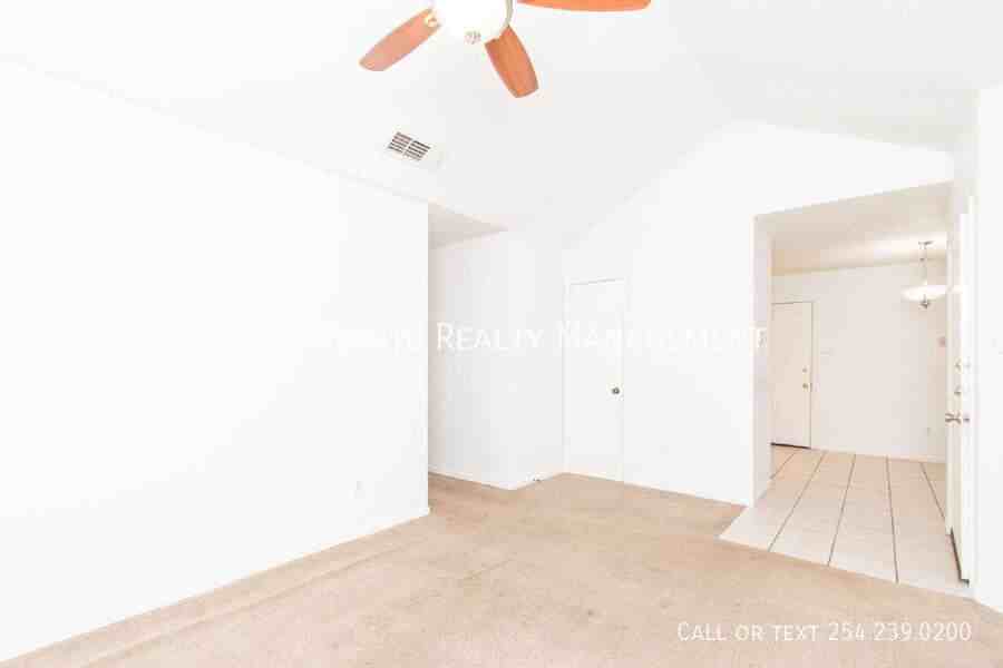 2608 Tracy Circle - Photo 3 of 17